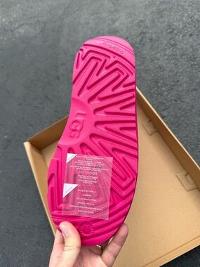 BRAND NEW UGG Hot Pink big girl boots